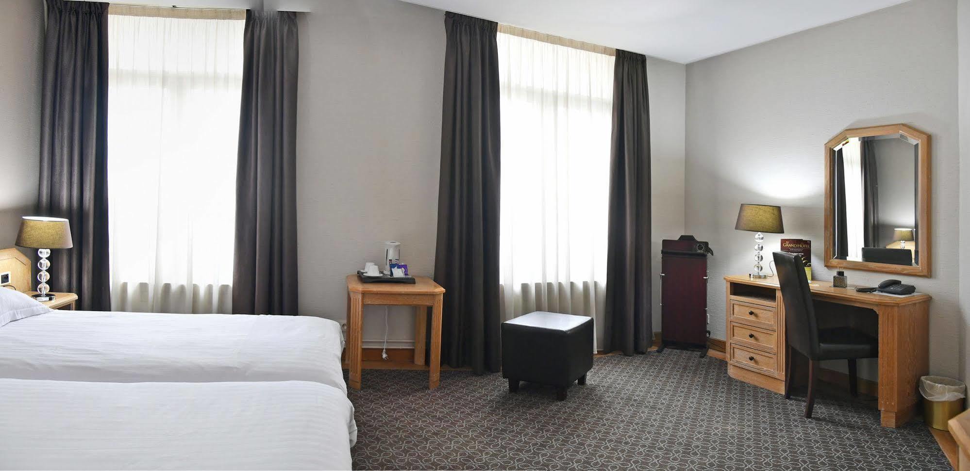 Le Grand Hotel Saint-Quentin  Exterior foto